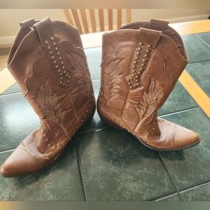LEI cowgirl boots tan size 9